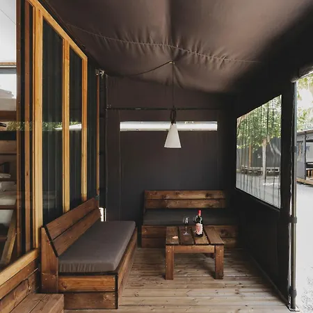 Κάμπινγκ Wecamp Γιαβέα