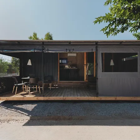 Κάμπινγκ Wecamp Γιαβέα