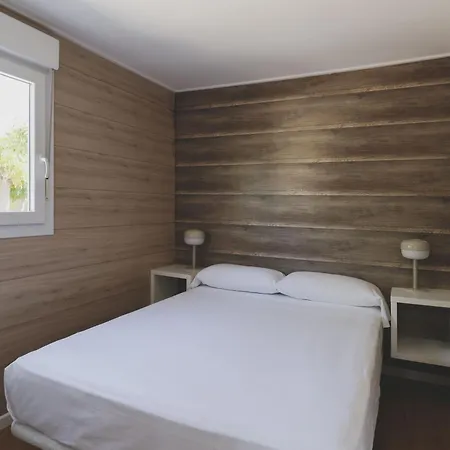 Wecamp * Γιαβέα